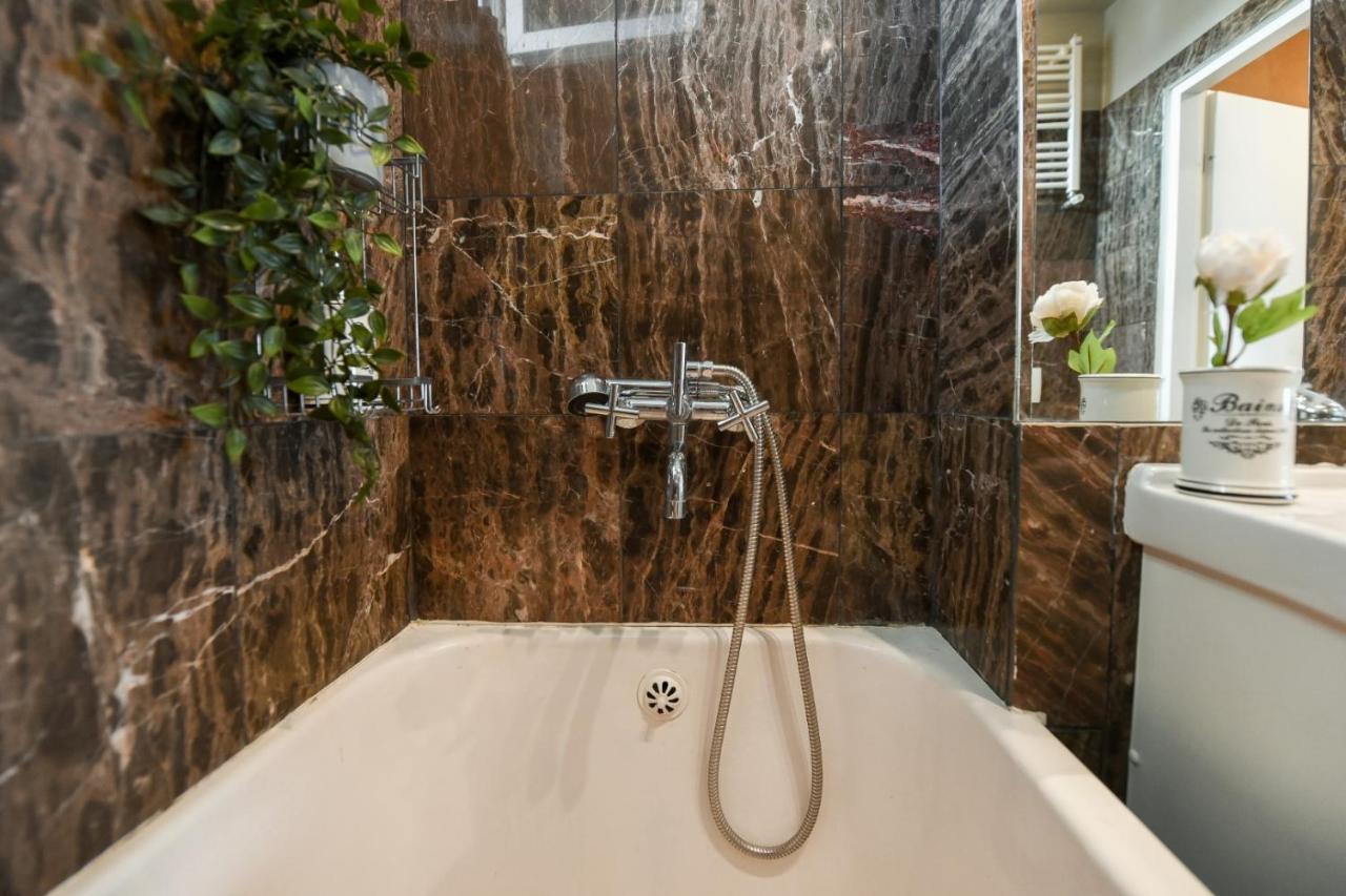 Spectacular Views & Modern Comfort: Your Dream Duplex In Central Bucharest Lejlighed Eksteriør billede